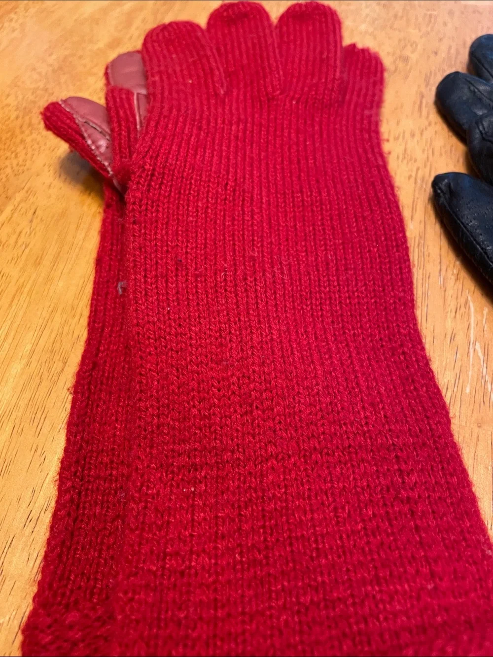 Women’s Fownes Leather & Unbranded Knit Gloves - Red and Black